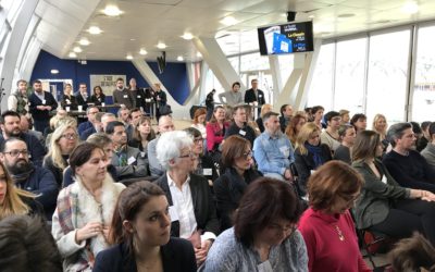 Mêlée de communicant(e)s au stade des Alpes